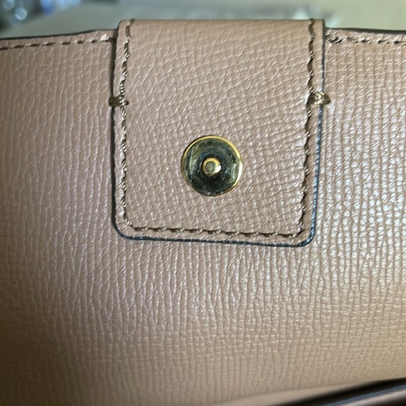 BURBERRY Camberely Medium Bag - Picture 9 of 13
